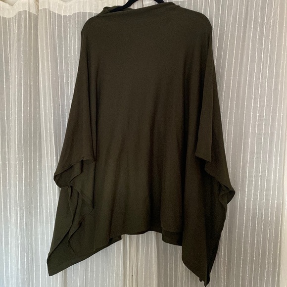 Forever 21 Green Poncho, Size M/L - Picture 1 of 4